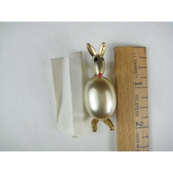 Vintage Kangaroo Brooch Faux-Pearl Teardrop Body Goldtone - Picture 3 of 6